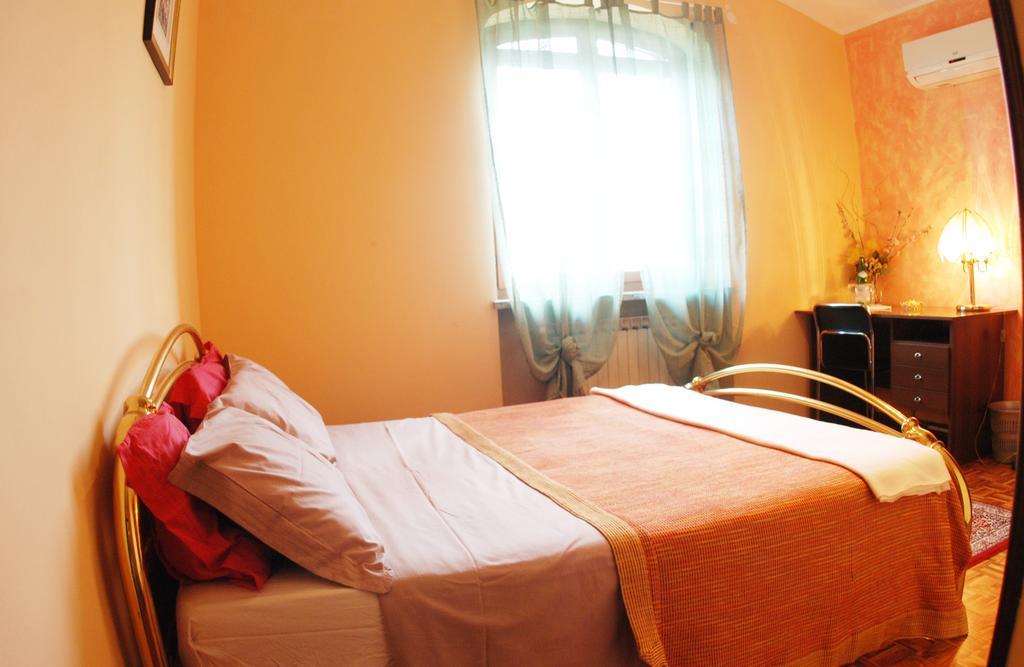 Bed And Breakfast Casa Elisa Caselle Di Sommacampagna Cameră foto